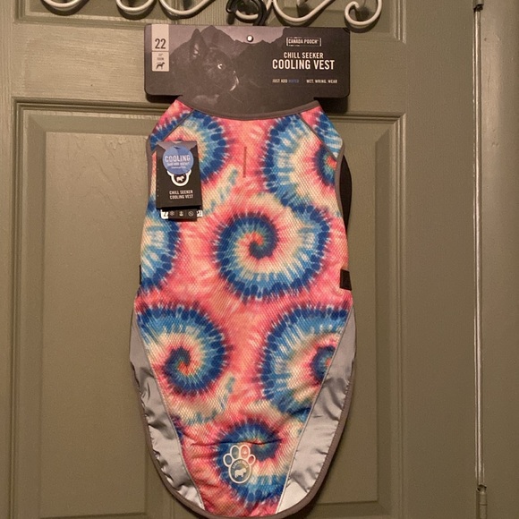 Canada Pooch cooling vest NWT size 22 color tie dye - Picture 6 of 7